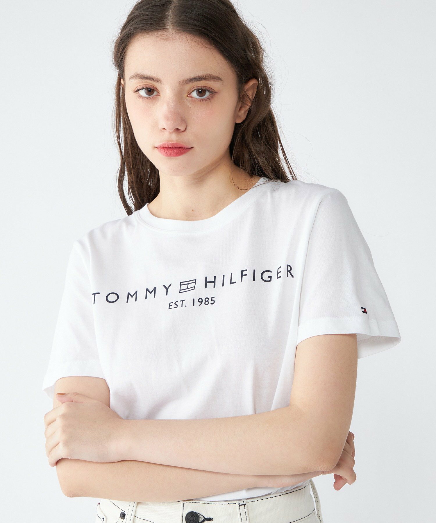 (W)TOMMY HILFIGER(トミーヒルフィガー) レギュラーコープロゴクルーネックTシャツ